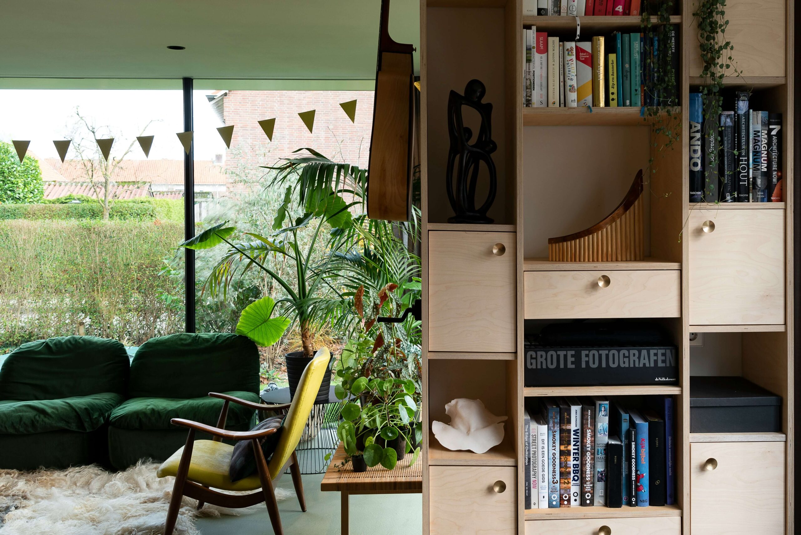 You are currently viewing Architect vs Interior Designer: What’s the Difference and Who Do You Need